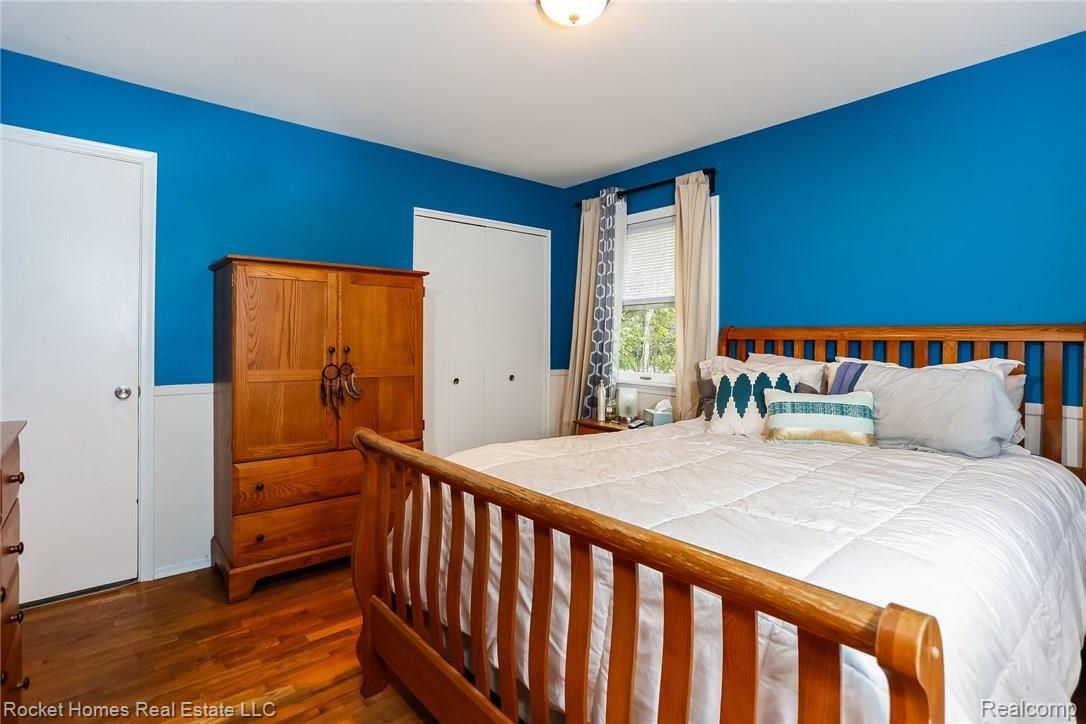 9397 Irish Road Goodrich, MI 48438 - Photo 9 of 24 018-Master_Bedroom-4589329-medium.jpg