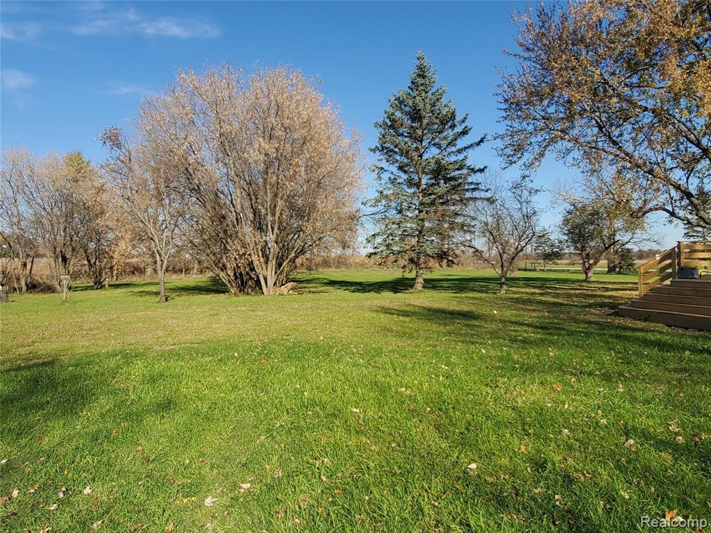 3262 Hadley Road Lapeer, MI 48446 - Photo 9 of 39