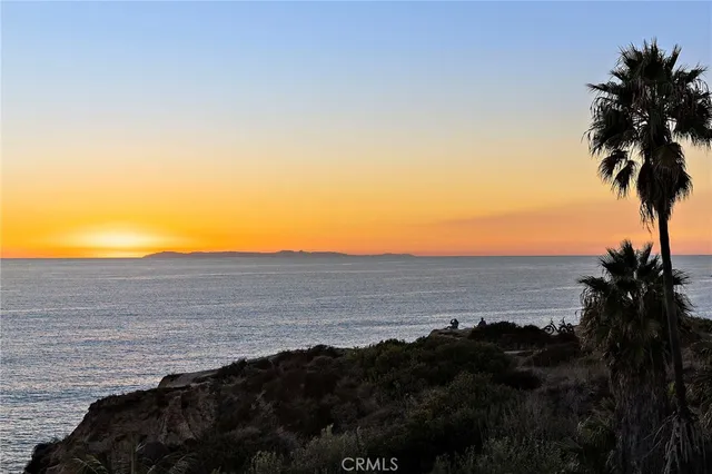 $7,900,000 | 3811 Vista Blanca, San Clemente, CA 92672