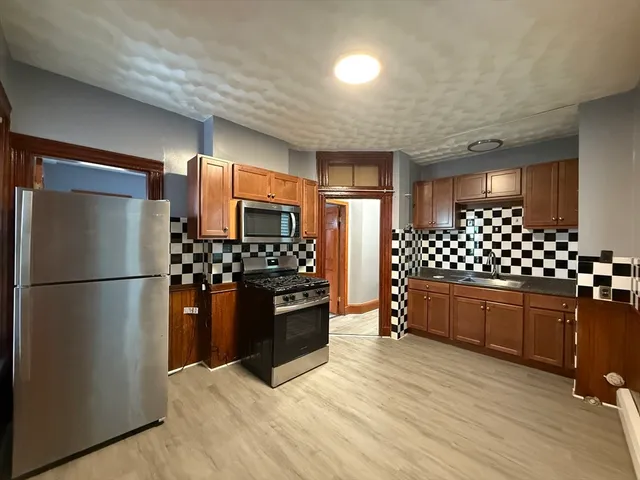 $2,700 | 2 A Marshfield Street, Unit 2, Boston, MA 02119