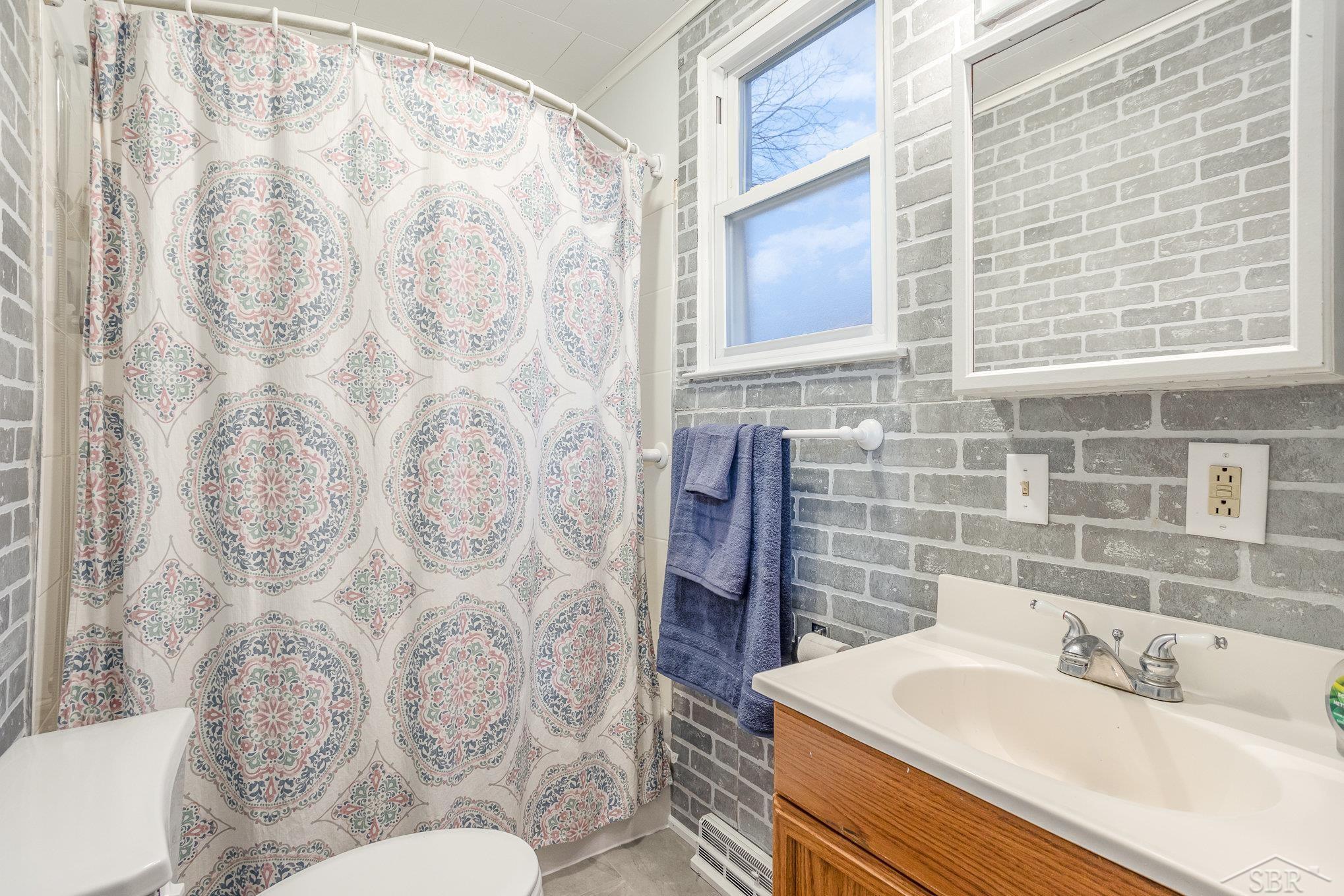 1317 18th Street Bay City, MI 48708 - Photo 15 of 30 50161259-867f33d8-84a9-4bcc-925e-0b14ae8e5220.JPG