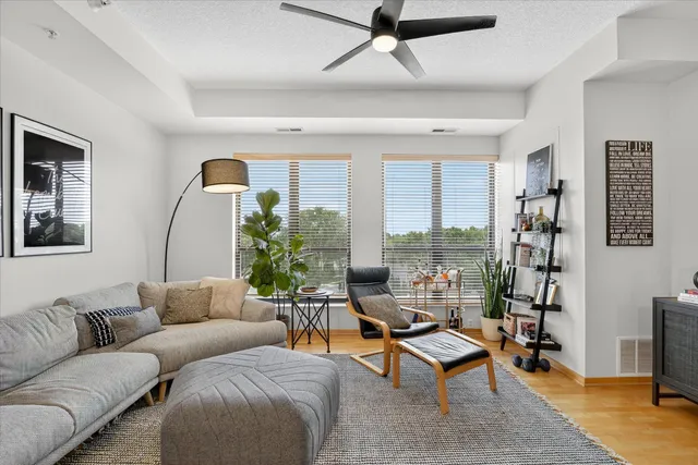 $275,000 | 4525 Park Commons Drive, Unit 520, St. Louis Park, MN 55416