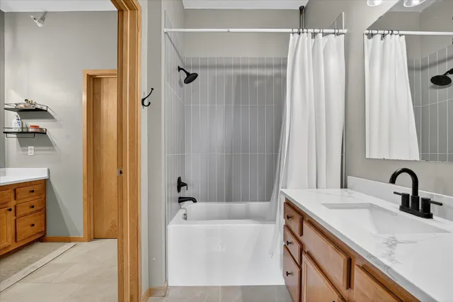 $275,000 | 4525 Park Commons Drive, Unit 520, St. Louis Park, MN 55416