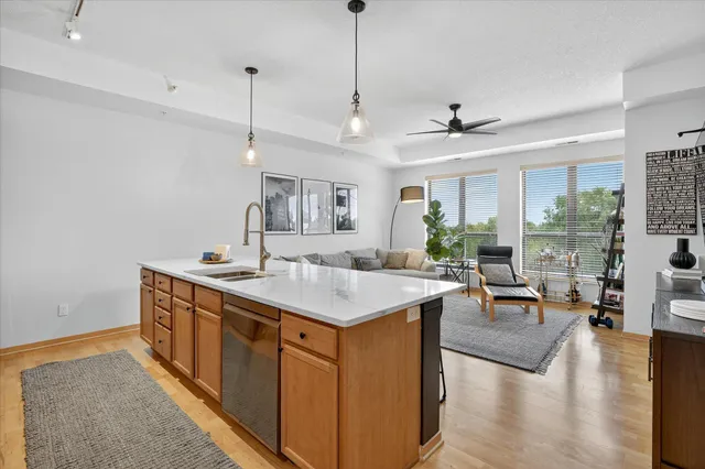 $275,000 | 4525 Park Commons Drive, Unit 520, St. Louis Park, MN 55416