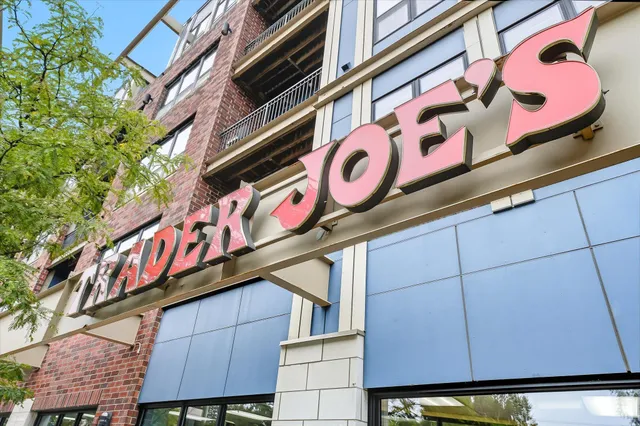 $275,000 | 4525 Park Commons Drive, Unit 520, St. Louis Park, MN 55416