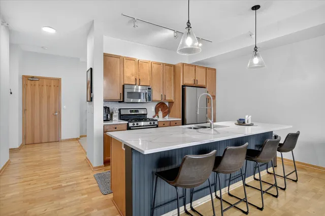 $275,000 | 4525 Park Commons Drive, Unit 520, St. Louis Park, MN 55416