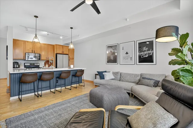 $275,000 | 4525 Park Commons Drive, Unit 520, St. Louis Park, MN 55416