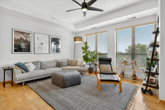 $275,000 | 4525 Park Commons Drive, Unit 520, St. Louis Park, MN 55416