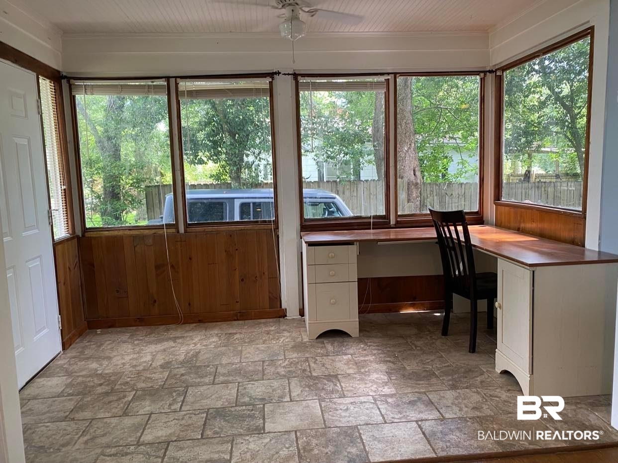 157 Pinehill Drive Mobile, AL 36606 - Photo 4 of 20