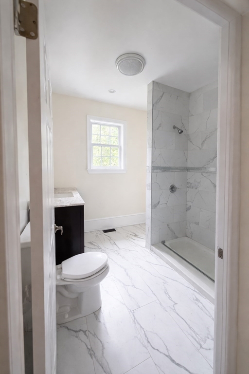 195 Lower Gore Road Webster, MA 01570 - Photo 6 of 24