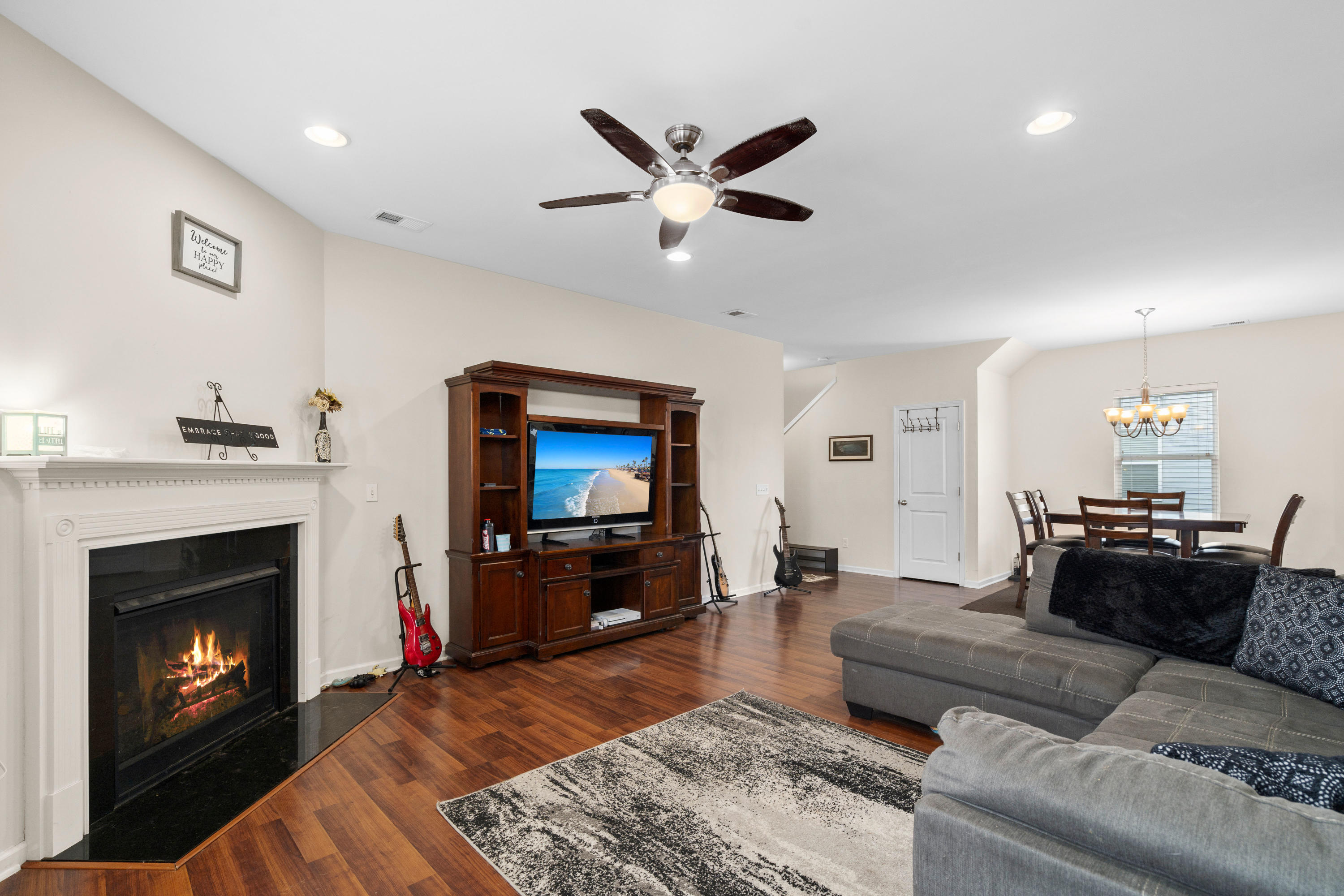 346 Iveson Road Summerville, SC 29486 - Photo 10 of 19 Family Room