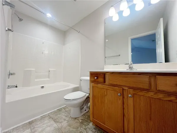 $1,725 | 5138 Bartholomew's Lane, Greensboro, NC 27407