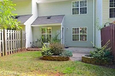 $1,725 | 5138 Bartholomew's Lane, Greensboro, NC 27407