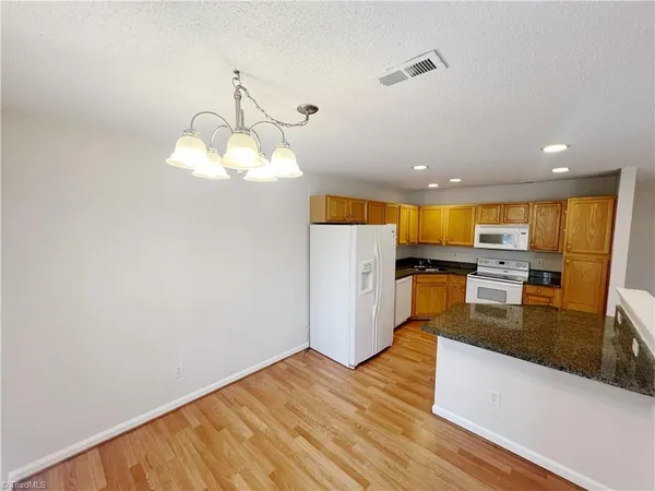 $1,725 | 5138 Bartholomew's Lane, Greensboro, NC 27407