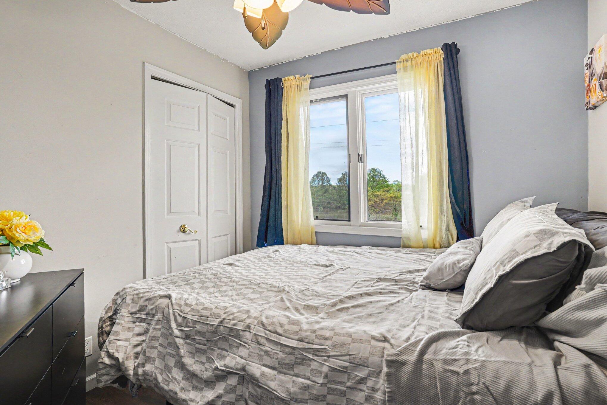 1524 Garrison Road Muskegon, MI 49441 - Photo 14 of 25 014_file_9758