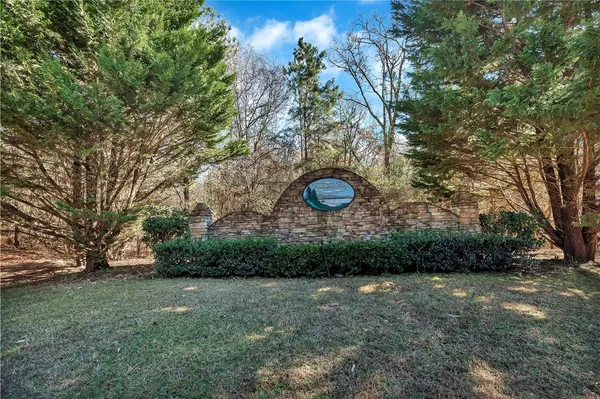 $48,000 | 1100 Bay Drive, Fair Play, SC 29643