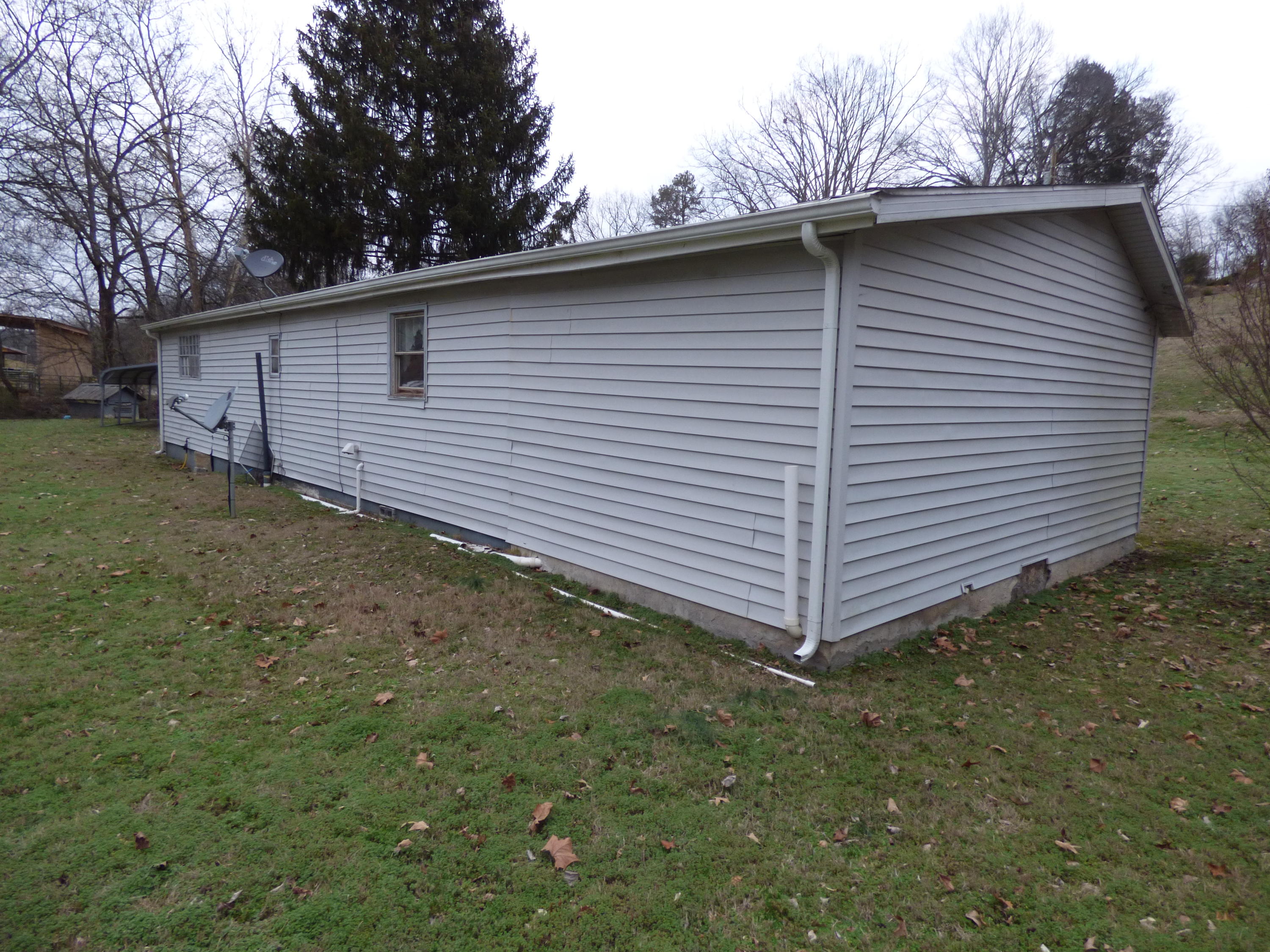 1837 Fielden Store Road New Market, TN 37820 - Photo 7 of 26 P1180083