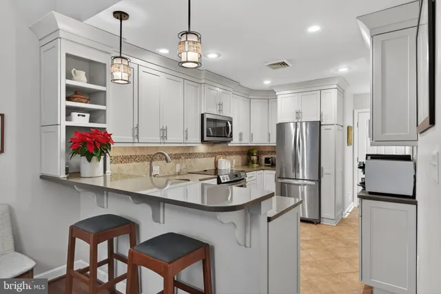 $329,900 | 105 Deer Ford Drive, Lancaster, PA 17601