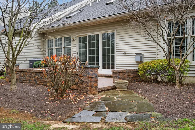 $329,900 | 105 Deer Ford Drive, Lancaster, PA 17601