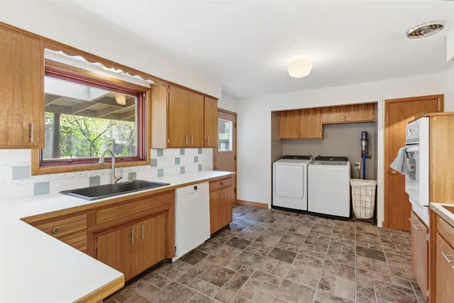 $695,000 | 1907 South Oneida Place, Spokane, WA 99203