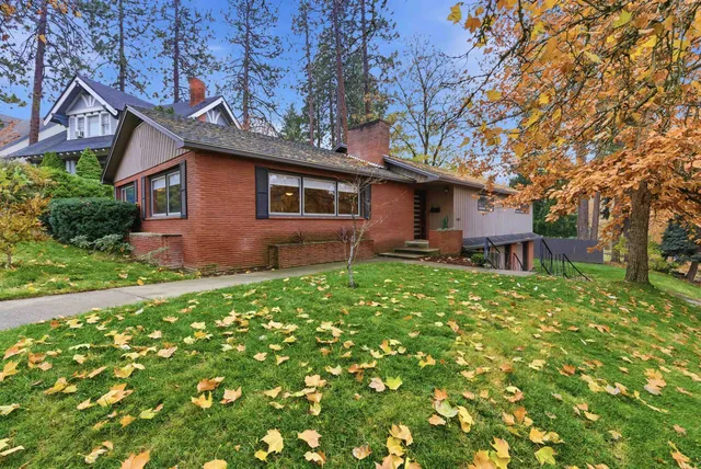 $695,000 | 1907 South Oneida Place, Spokane, WA 99203