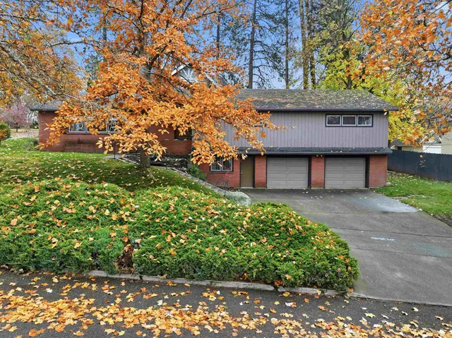 $695,000 | 1907 South Oneida Place, Spokane, WA 99203