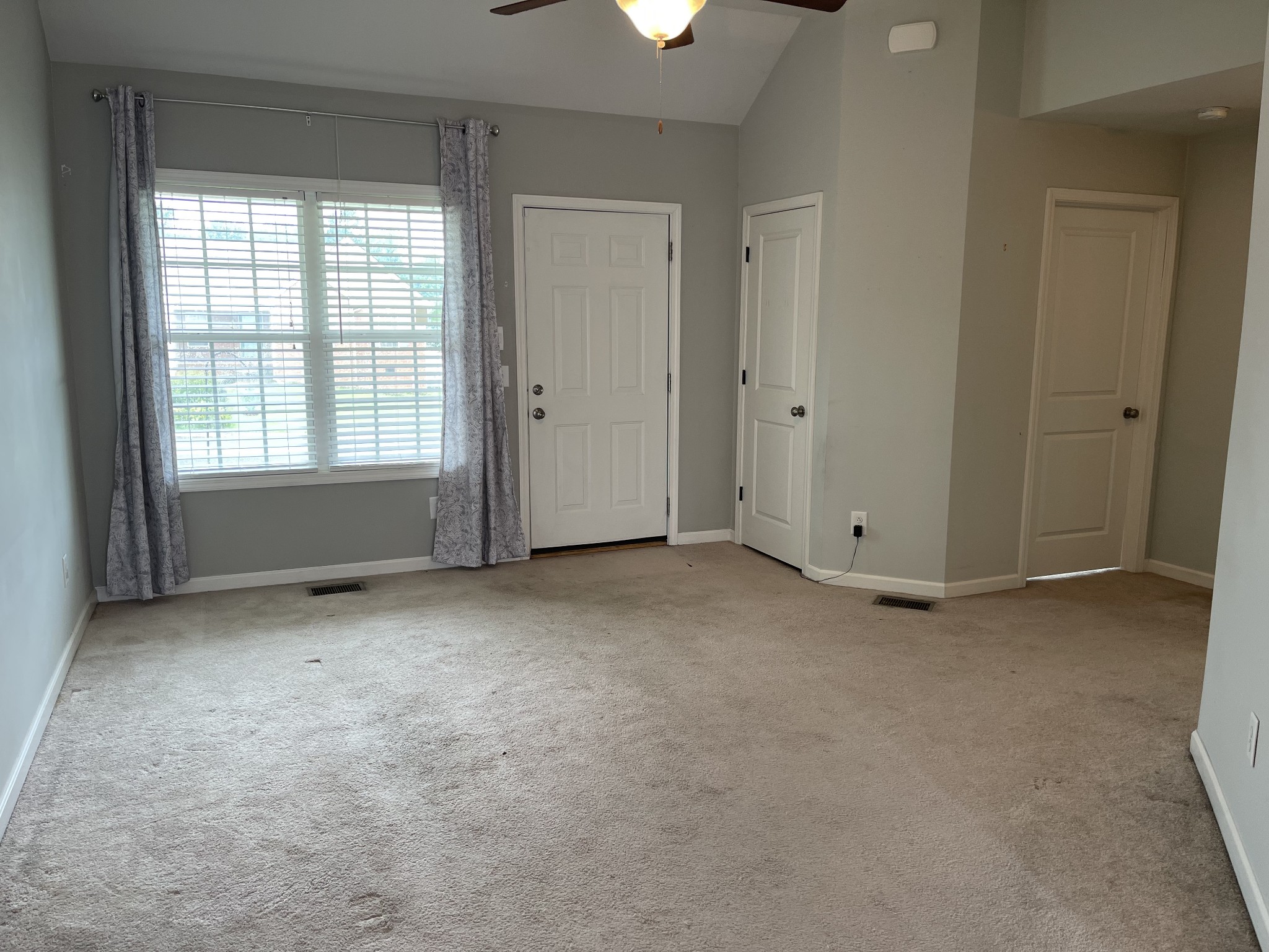 335 Gallop Lane Springfield, TN 37172 - Photo 3 of 27 Gallery Image 3