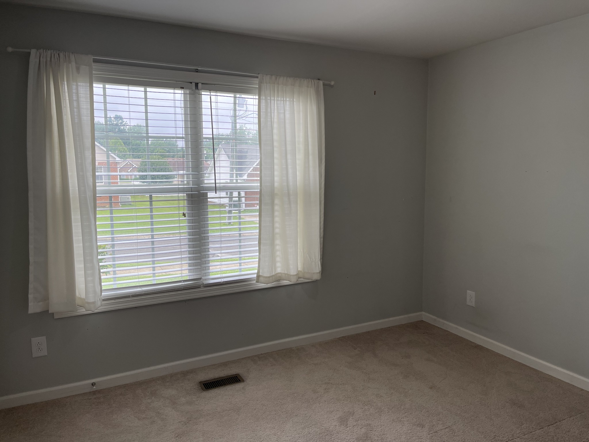 335 Gallop Lane Springfield, TN 37172 - Photo 10 of 27 Gallery Image 10