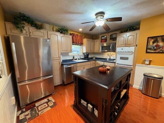 4 Grandview Drive Old Orchard Beach, ME 04064 - Photo 13 of 32 kitche 2