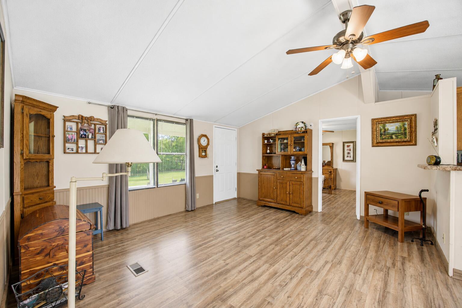 7609 Mahan Gap Road Ooltewah, TN 37363 - Photo 3 of 19 living room photo to be cleaned