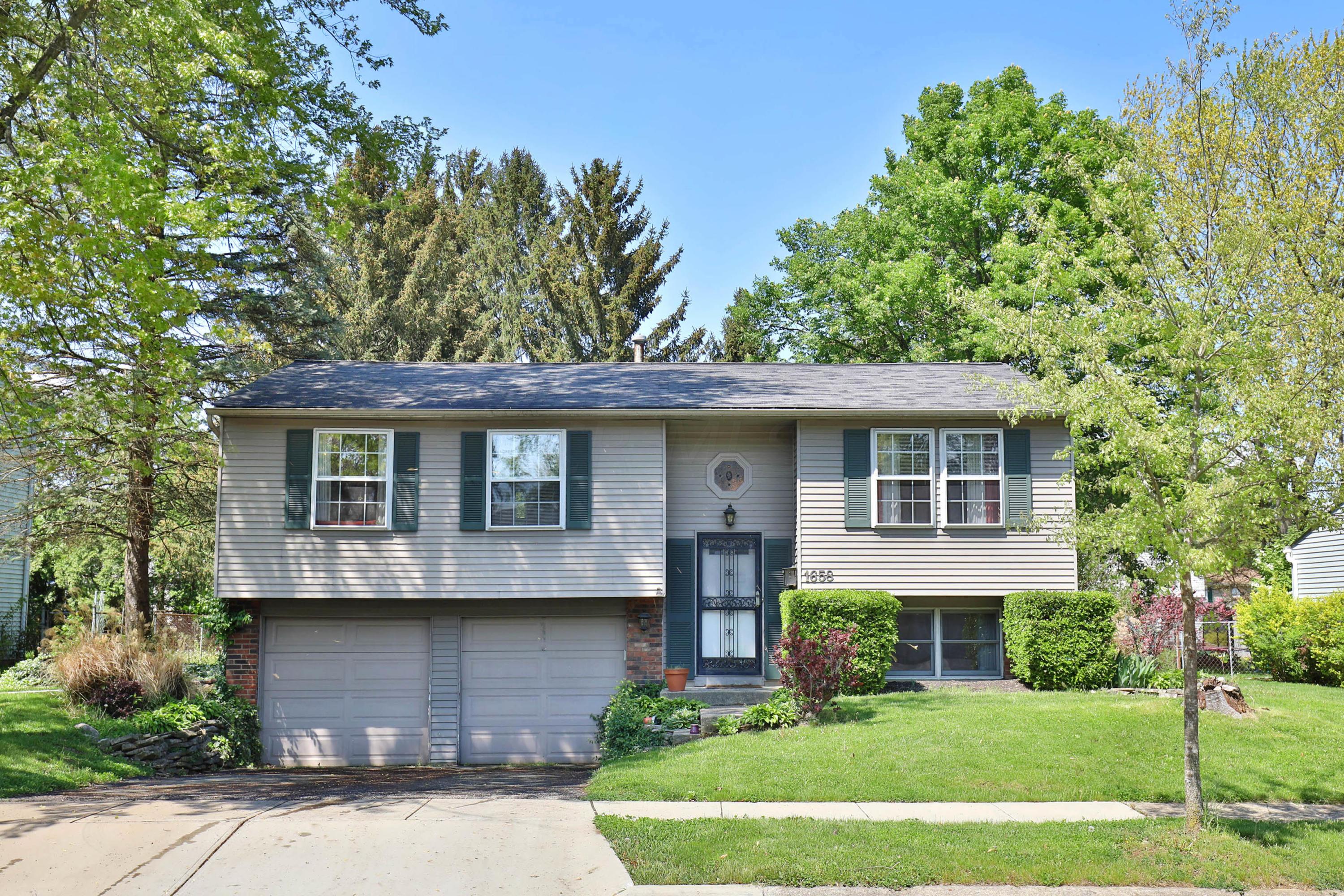1658 Parkgate Road Columbus, OH 43229 - Photo 1 of 26 Gallery Image 1