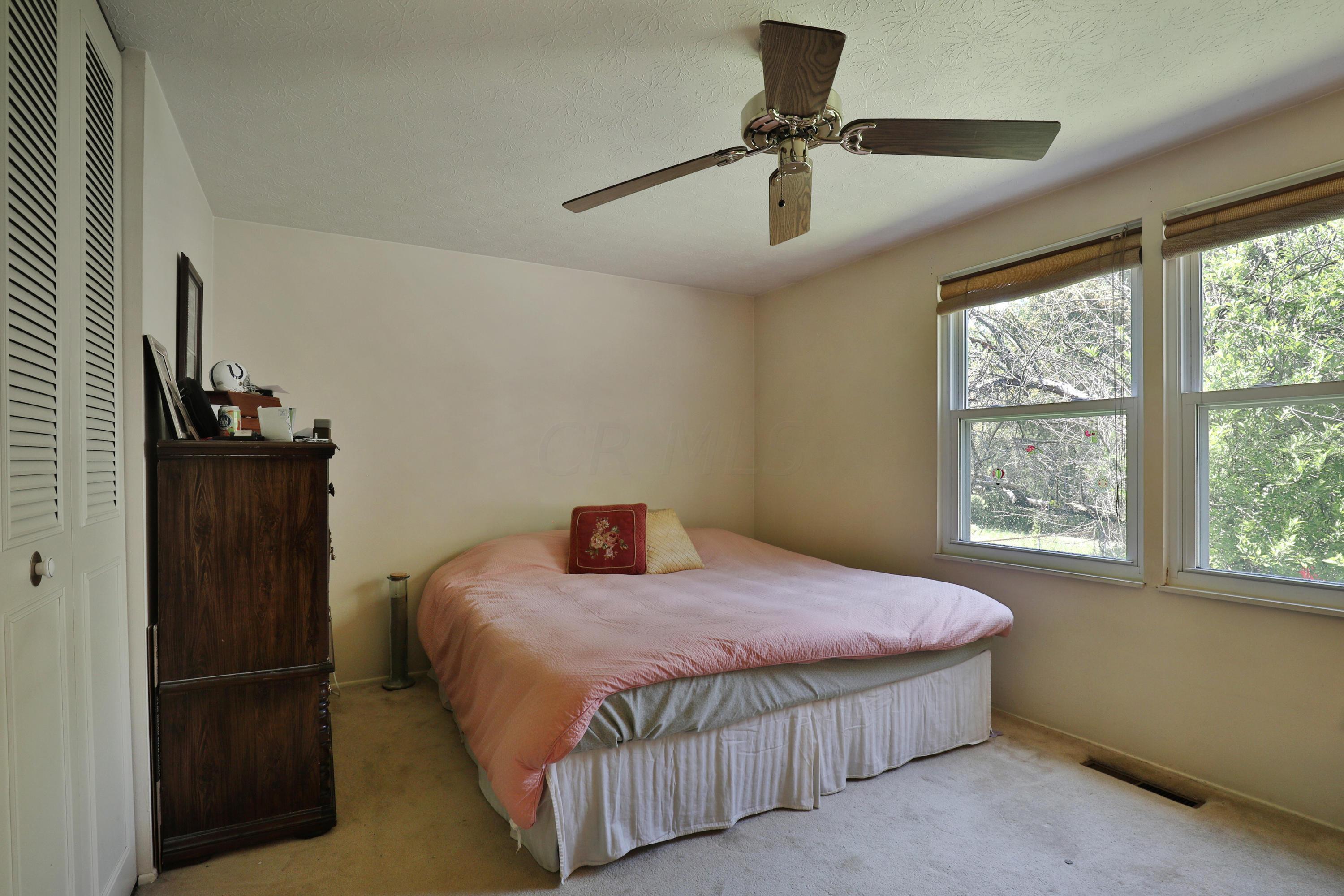 1658 Parkgate Road Columbus, OH 43229 - Photo 16 of 26 Gallery Image 16