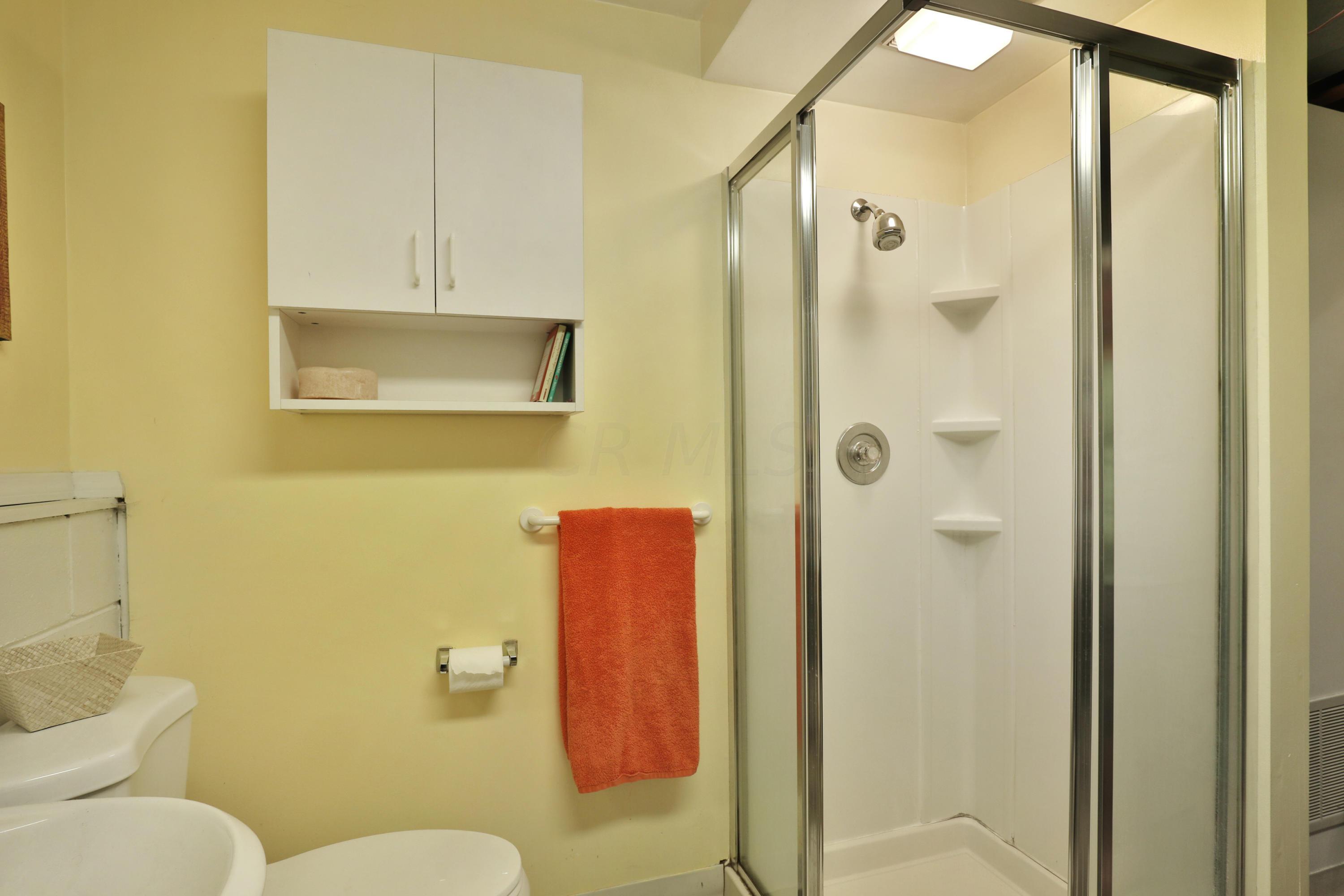 1658 Parkgate Road Columbus, OH 43229 - Photo 22 of 26 Gallery Image 22