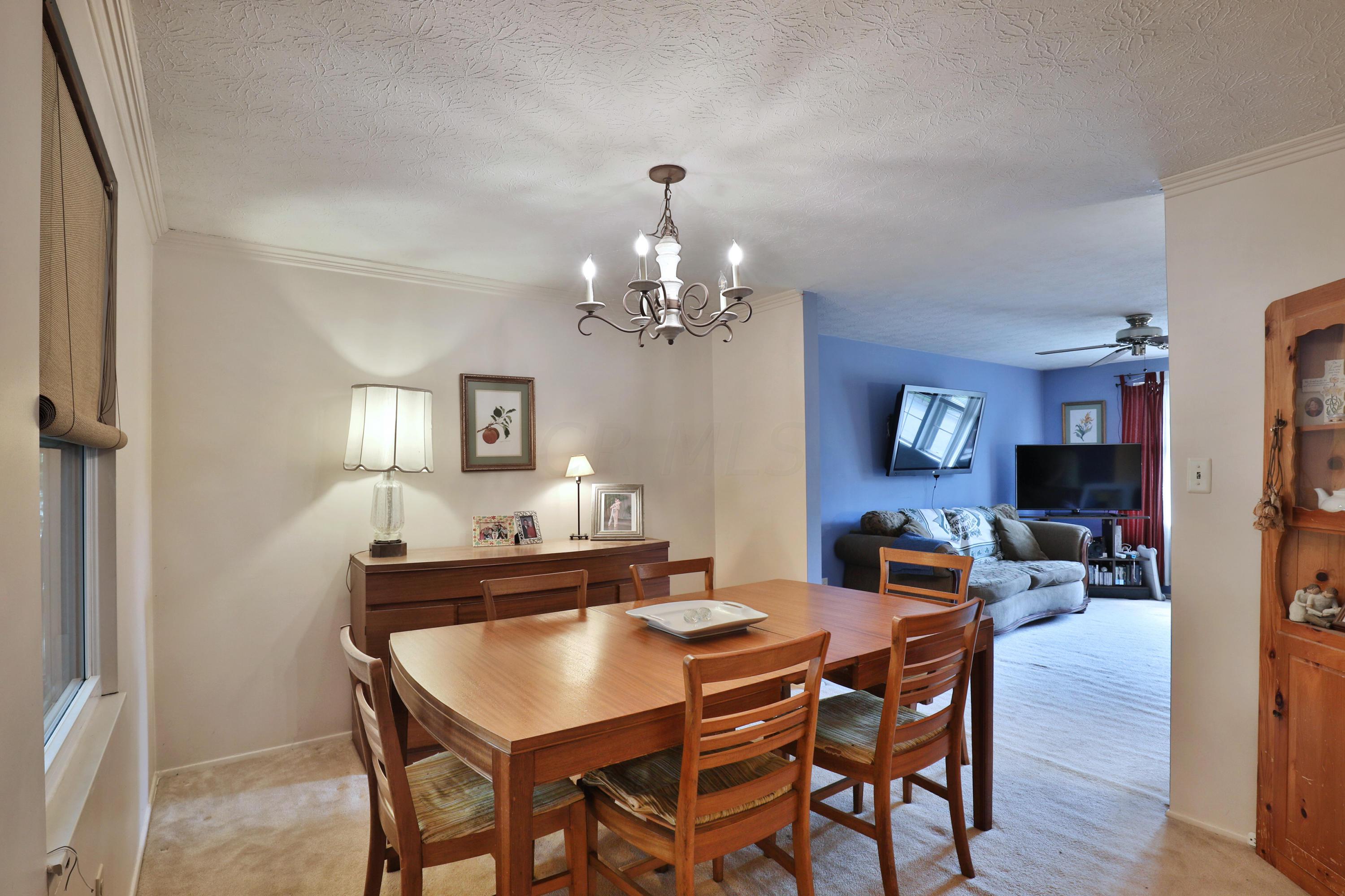 1658 Parkgate Road Columbus, OH 43229 - Photo 6 of 26 Gallery Image 6