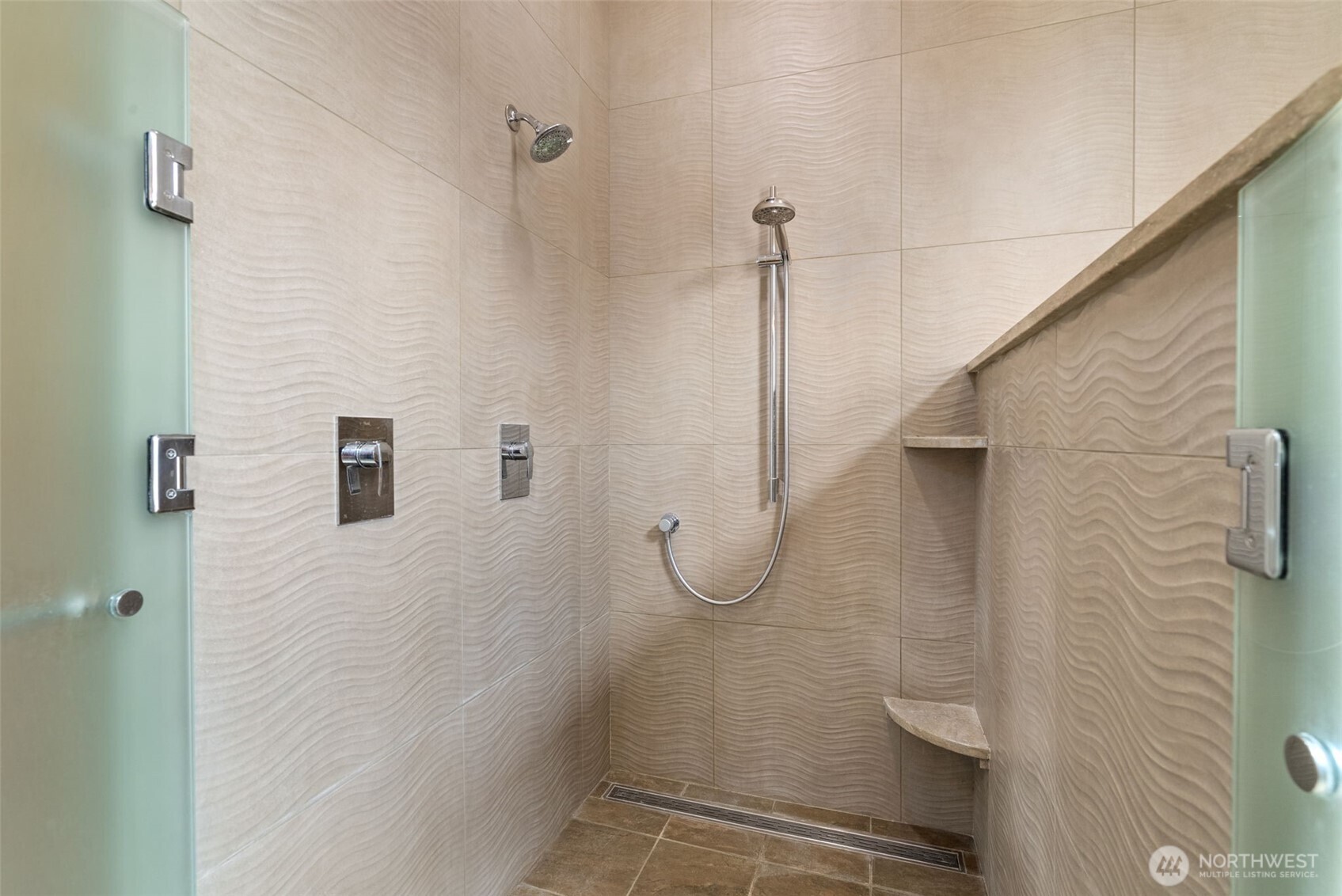 7627 Cooper Point Road Northwest Olympia, WA 98502 - Photo 21 of 39 Gallery Image 21