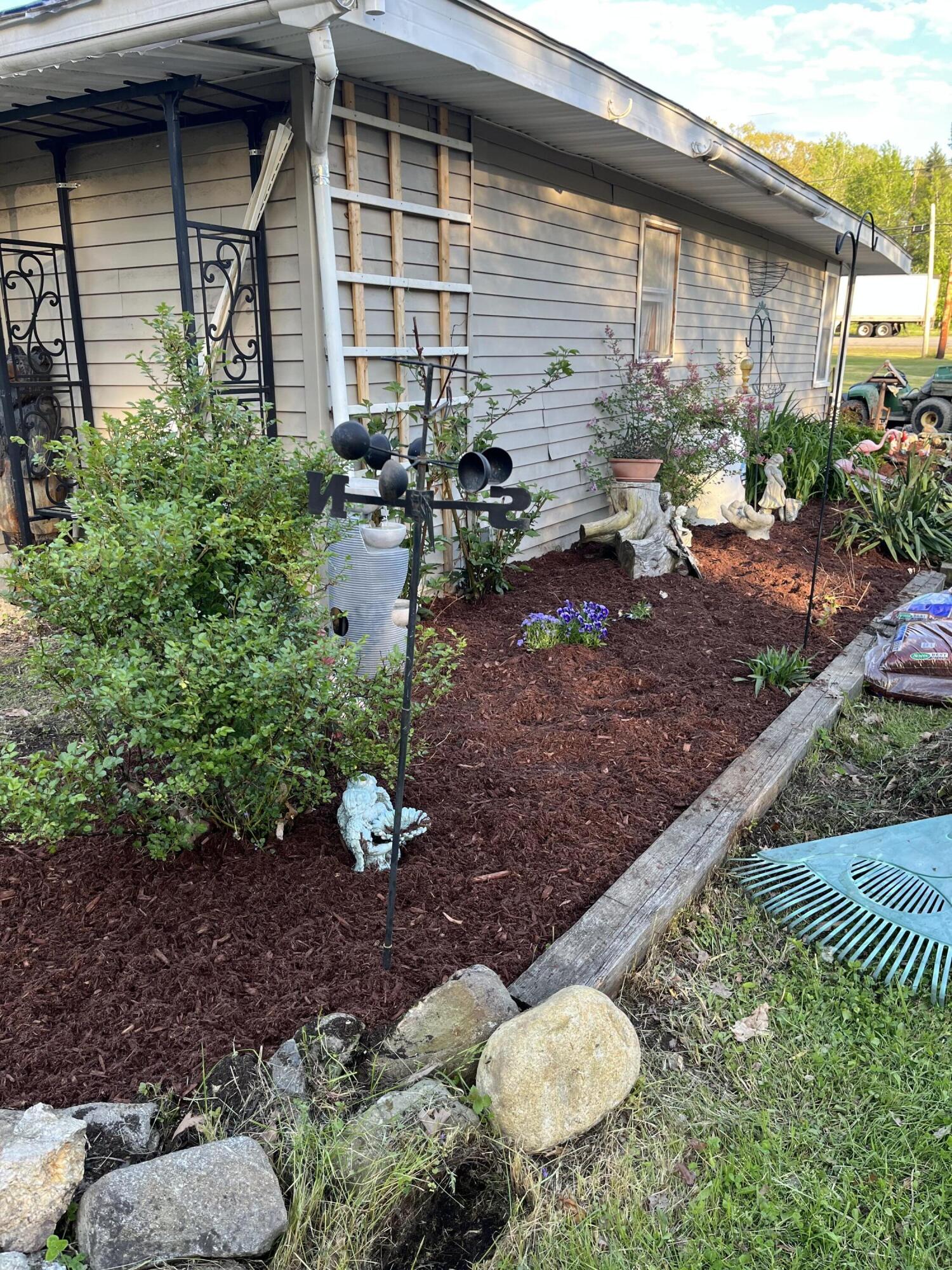 400 Highway 1 Edgecomb, ME 04556 - Photo 9 of 16 IMG_1723