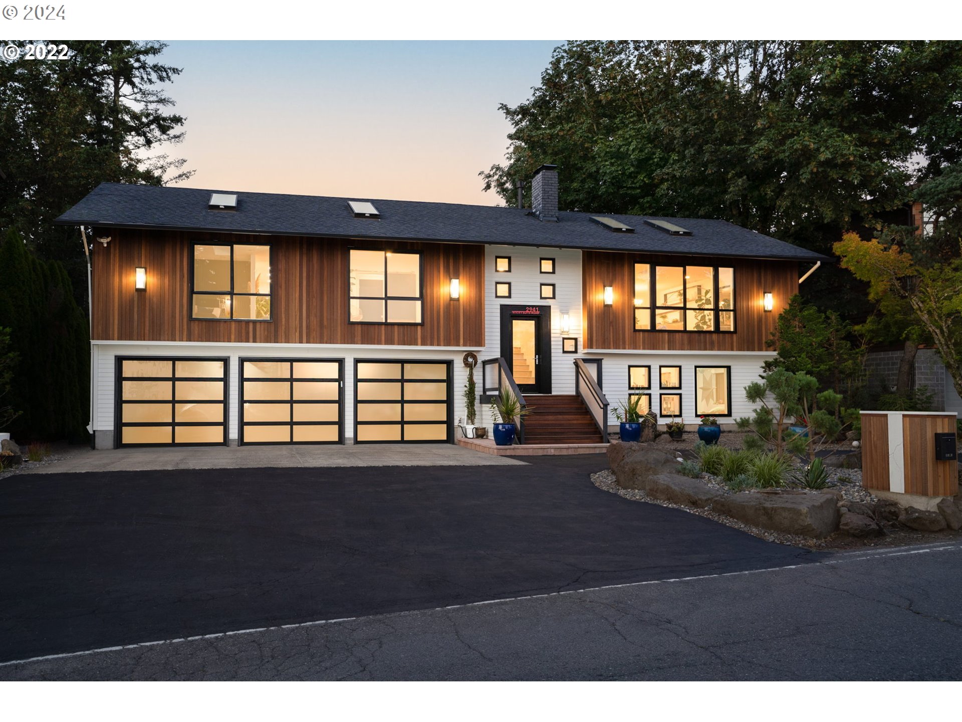 2941 Northeast Rocky Butte Road Portland, OR 97220 - Photo 1 of 32 Gallery Image 1