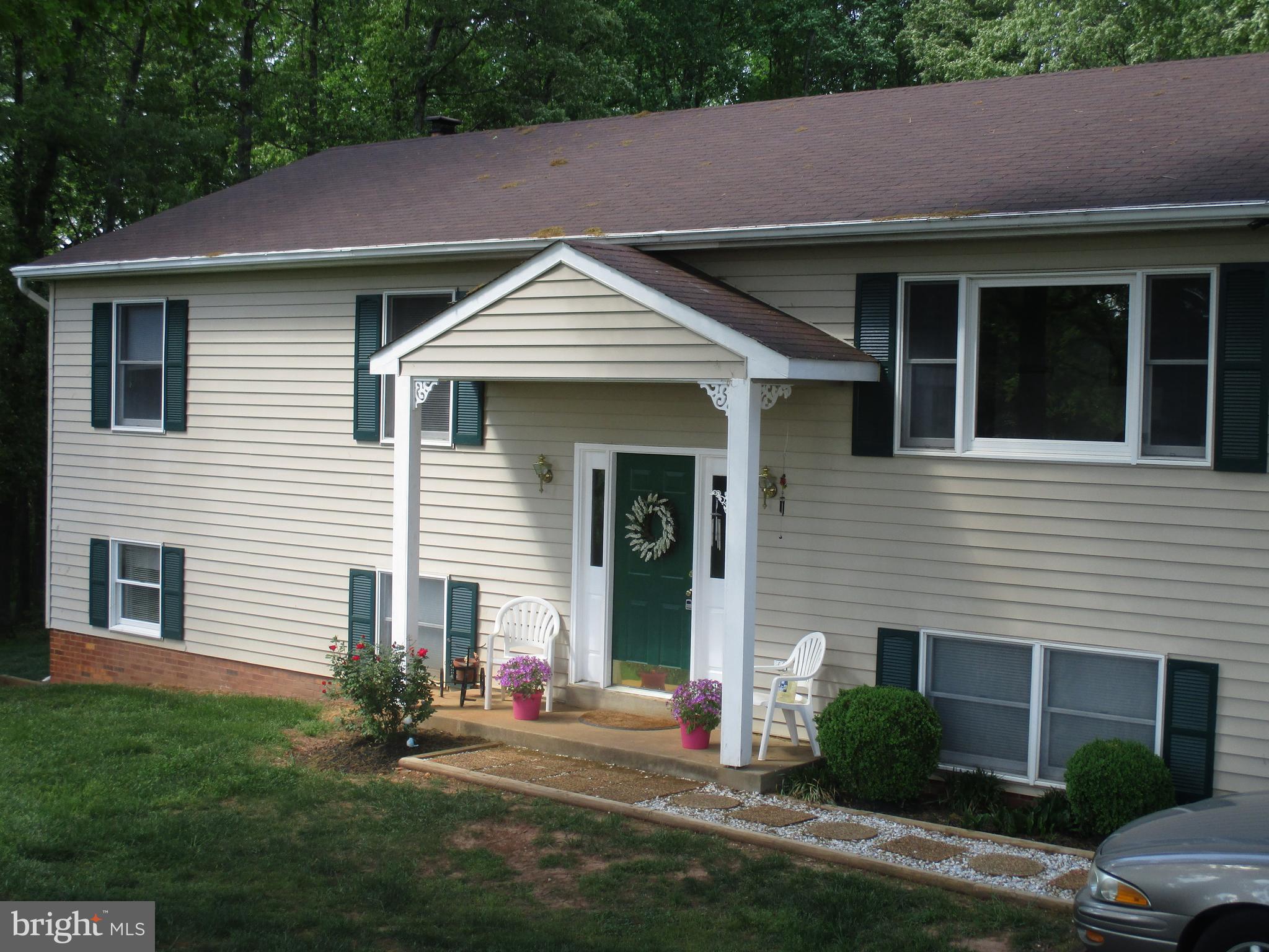 3216 Midland Road Midland, VA 22728 - Photo 2 of 30 Exterior (Front)