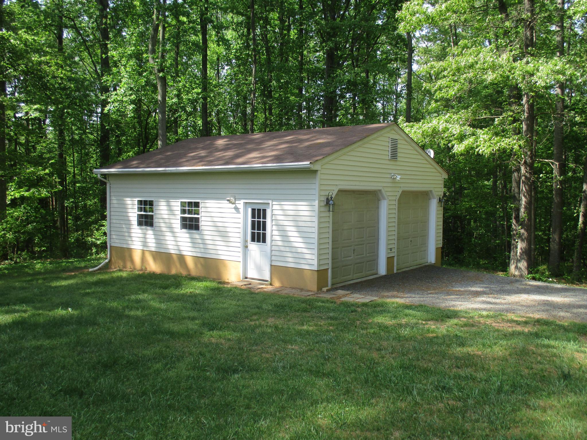 3216 Midland Road Midland, VA 22728 - Photo 30 of 30 2 car garage