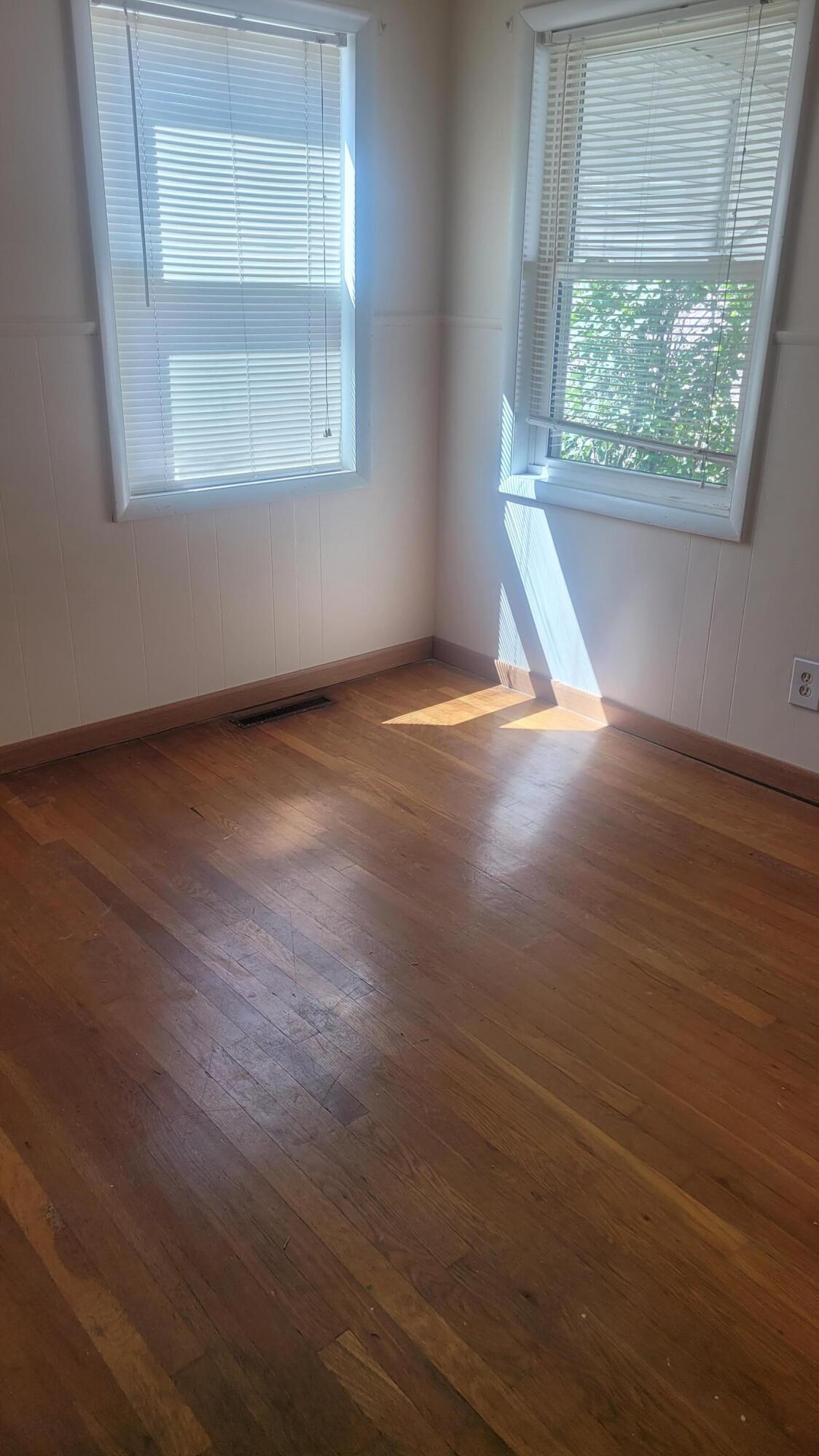 633 Roth Avenue Columbus, OH 43228 - Photo 6 of 11 20230901_120410