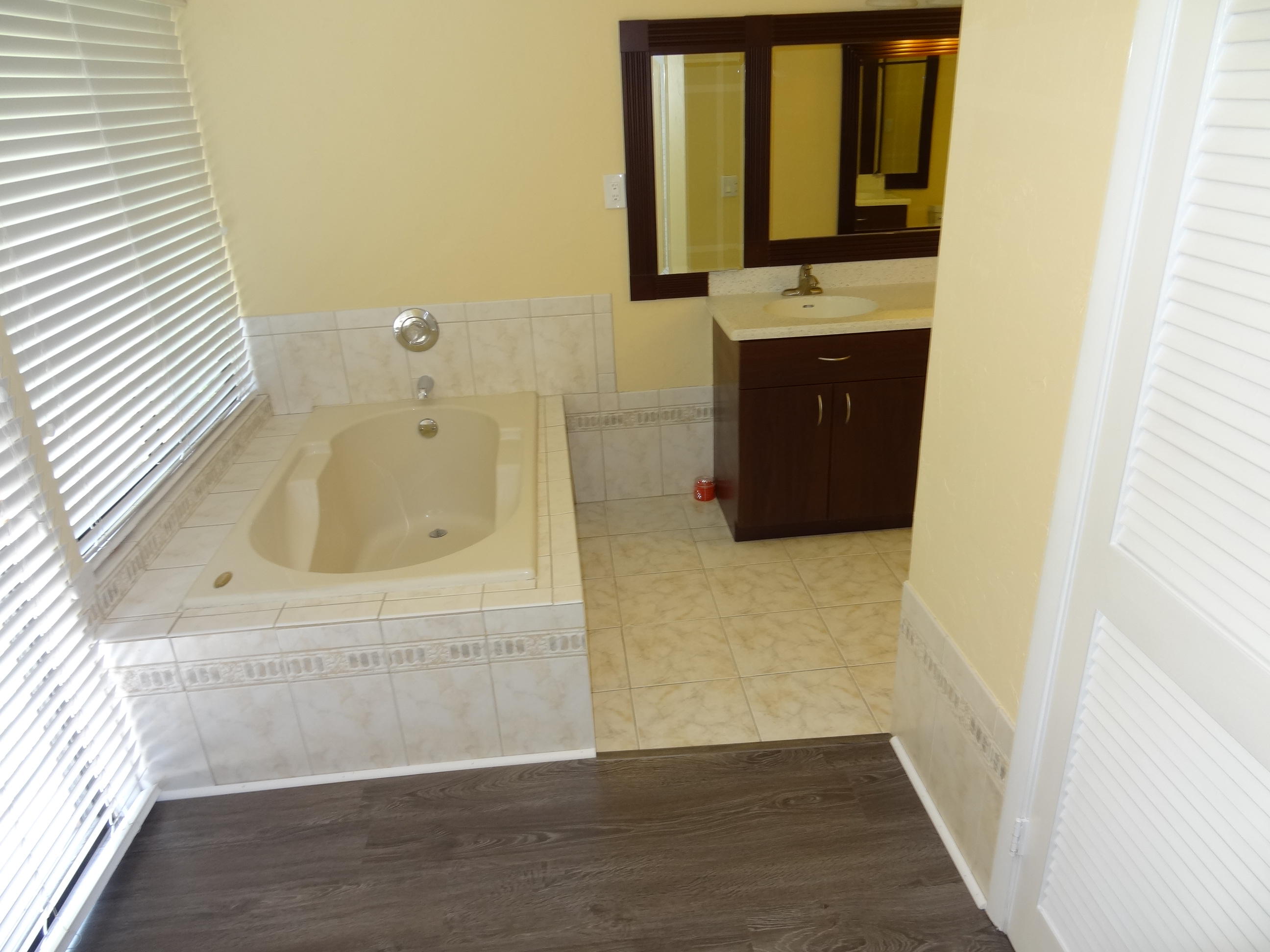 17275 Lake Park Road Boca Raton, FL 33487 - Photo 13 of 33 DSC05640