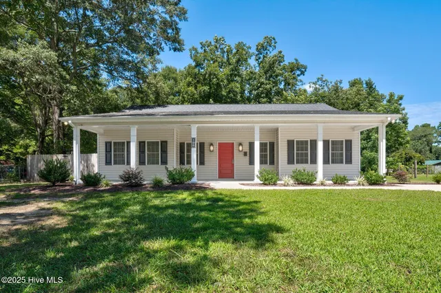 $284,000 | 406 South Dennis Street, Enfield, NC 27823