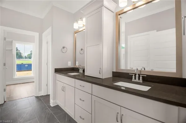 $789,900 | 3104 Pasture View Drive, Summerfield, NC 27358