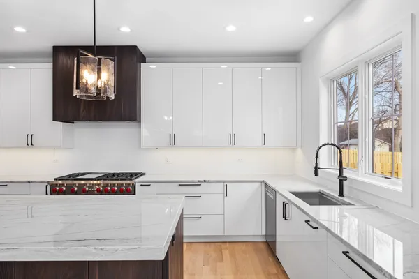 $2,599,000 | 440 Briarhill Road, Glenview, IL 60025