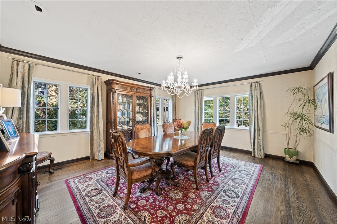 2678 Eaton Road Cleveland, OH 44118 - Photo 6 of 35 Gallery Image 6