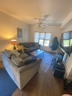 $2,600 | 1624 North Bell Avenue, Unit C, Chicago, IL 60647
