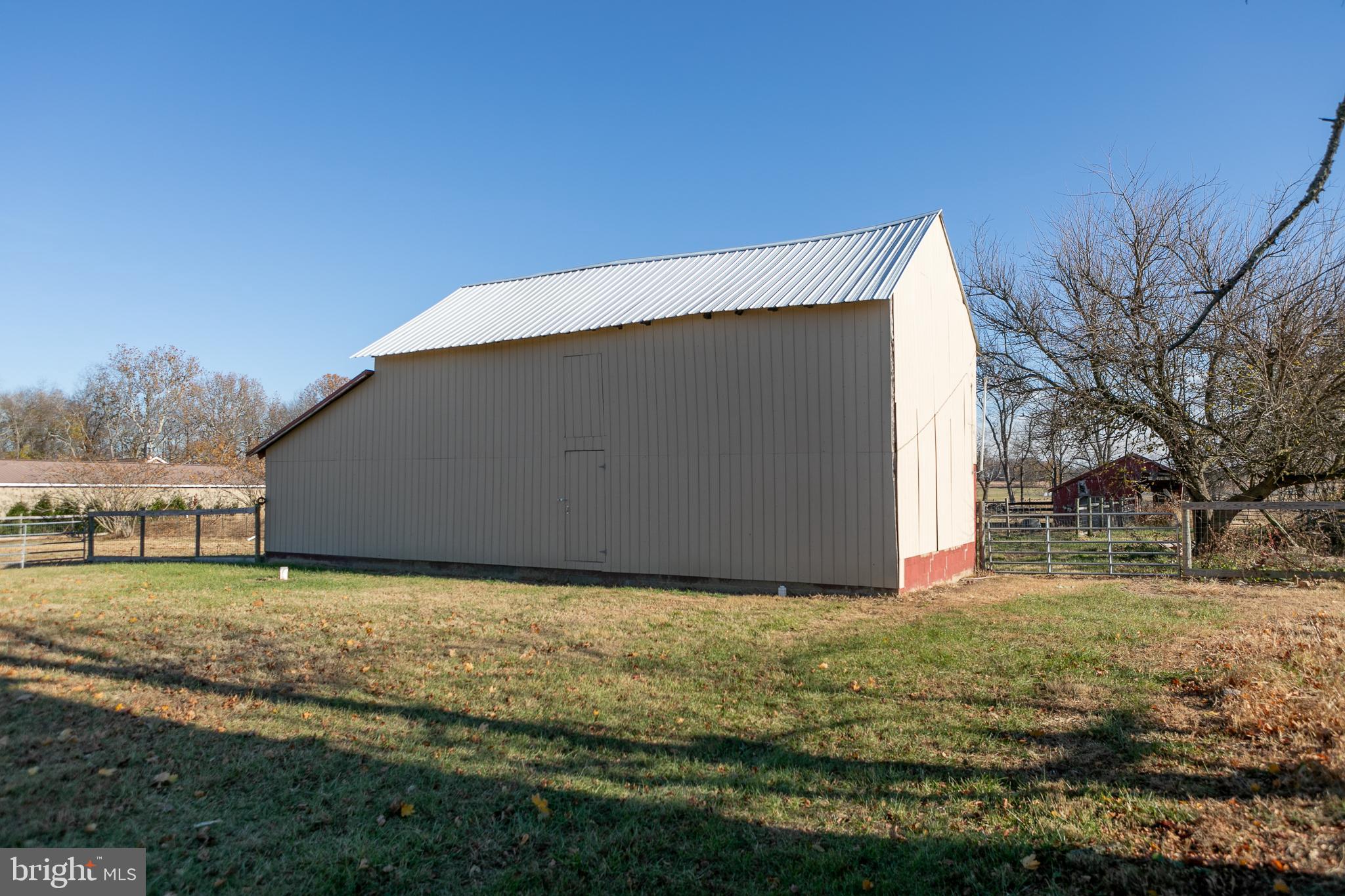 567 Eldridges Hill Road Pilesgrove, NJ 08098 - Photo 28 of 31 Large Barn