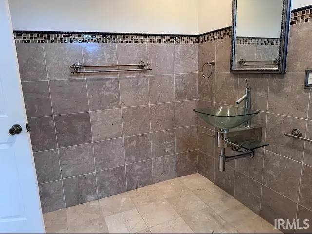 $1,200 | 2912 North Westwood Road, Muncie, IN 47303