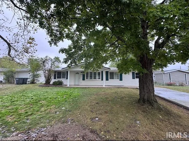 $1,200 | 2912 North Westwood Road, Muncie, IN 47303