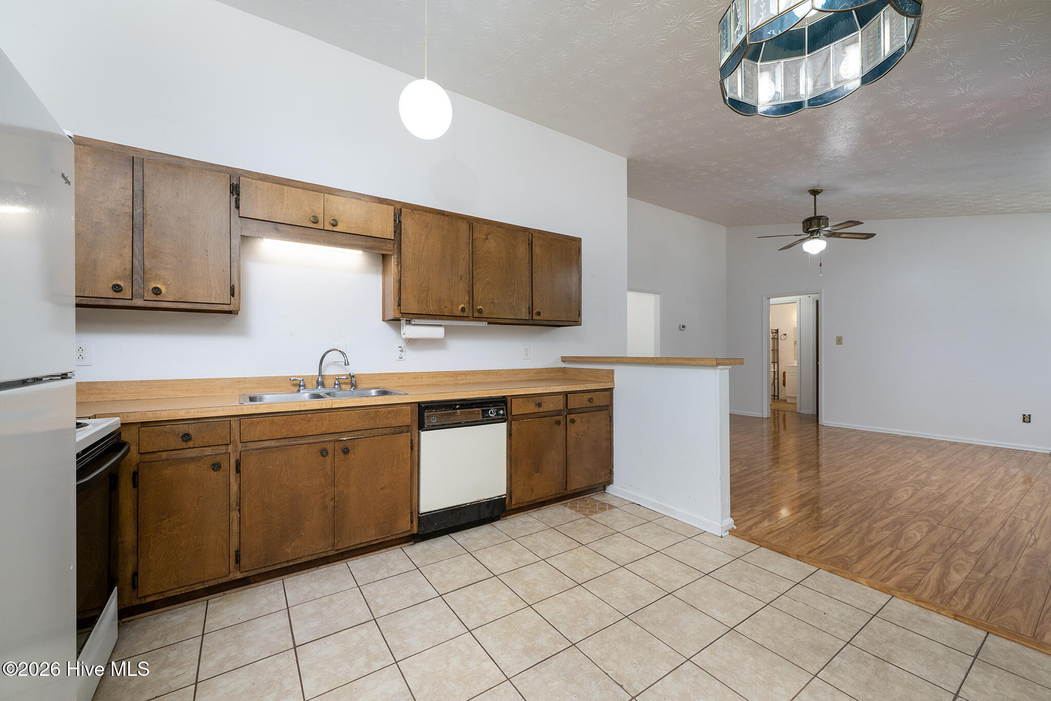 2013 Ridge Road New Bern, NC 28560 - Photo 15 of 42 Open Concept Living Space